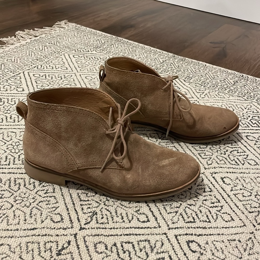Lucky Brand Tan Beige Light Brown Suede Leather Garboh Lace-up Booties Size 9